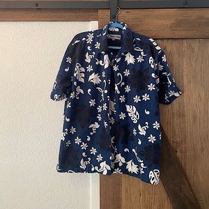 Blue Short Sleeve Button Up Hawaiian Shirt
